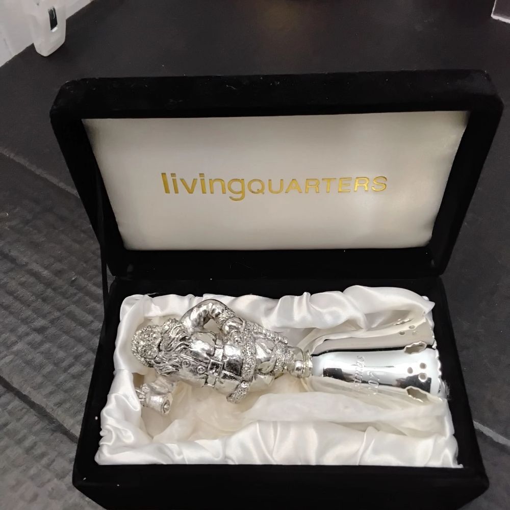 Living Quarter 2007 Silver plated Santa Bell